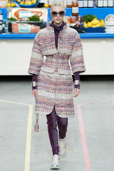 Look 5